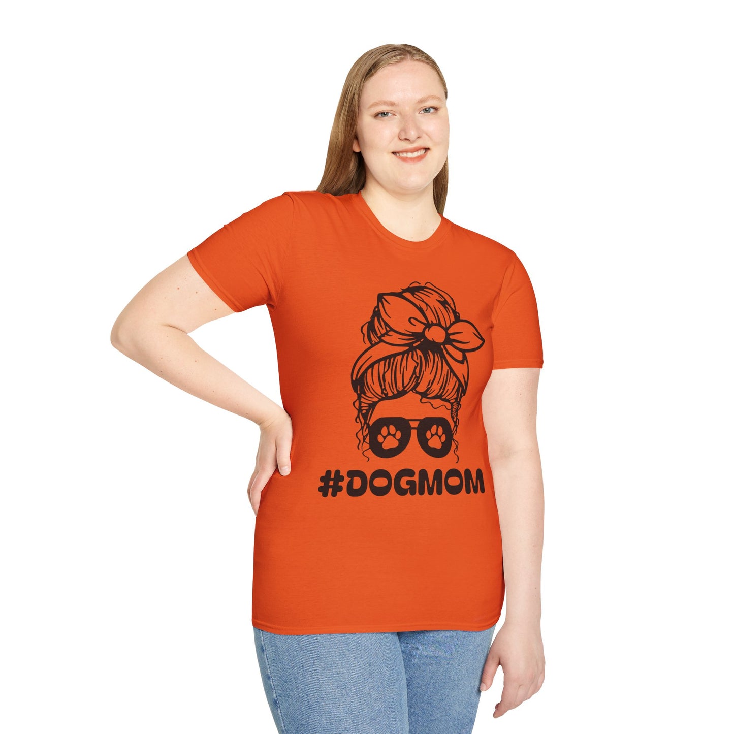 #DogMom Unisex Softstyle T-Shirt - Perfect Gift for Pet Lovers