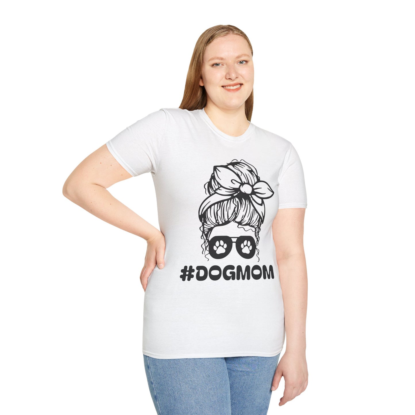 #DogMom Unisex Softstyle T-Shirt - Perfect Gift for Pet Lovers