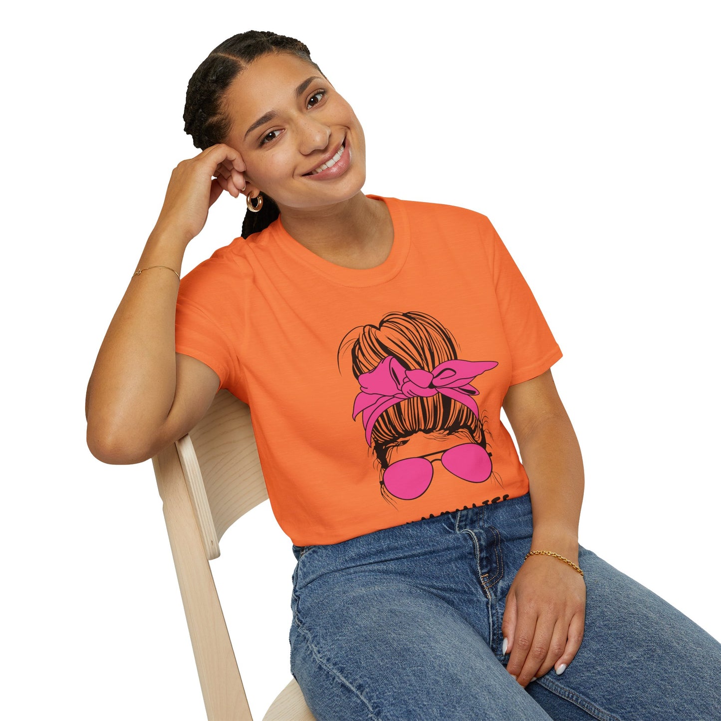 #MomLife Unisex Softstyle T-Shirt - Perfect Gift for Moms