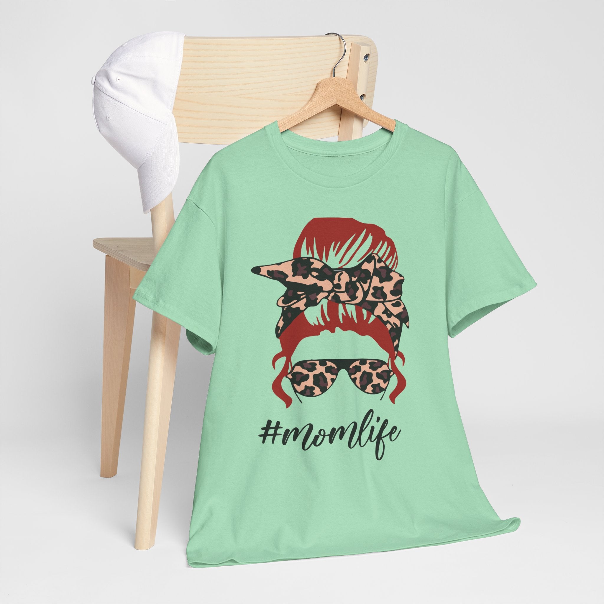 #Momlife Unisex Heavy Cotton Tee - Stylish & Comfortable T-Shirt for Moms