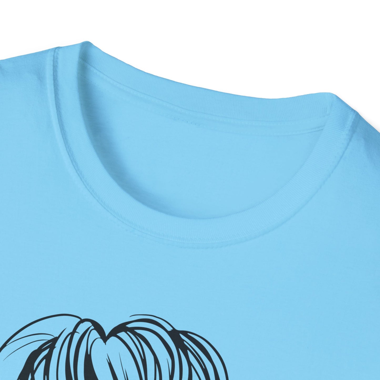 #MomLife Unisex Softstyle T-Shirt - Stylish and Comfortable for Mothers