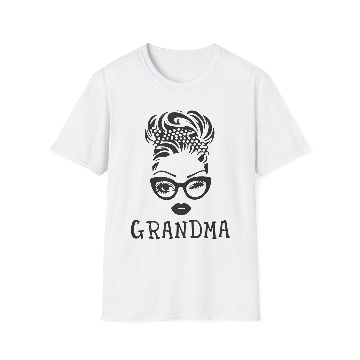 Chic Grandma T-Shirt | Stylish Gift for Grandmothers | Perfect for Birthdays & Celebrations