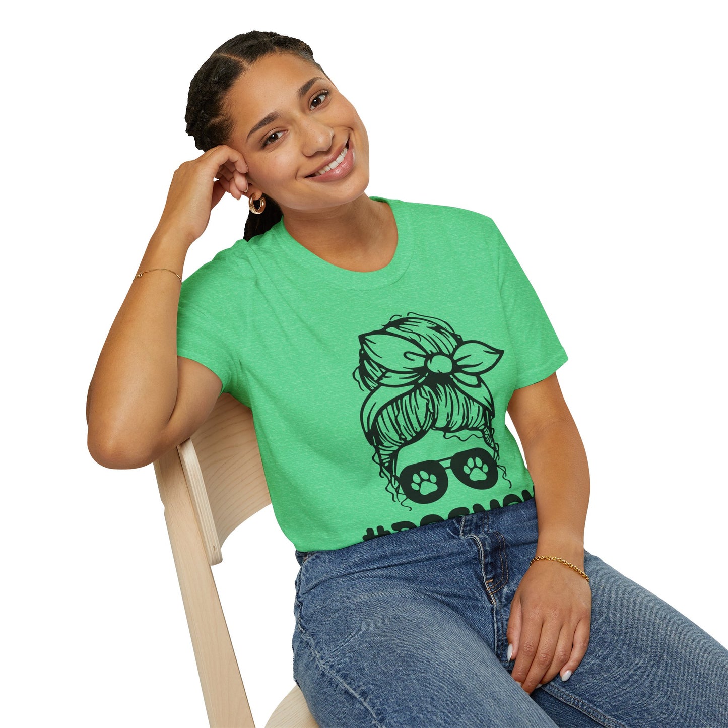 #DogMom Unisex Softstyle T-Shirt - Perfect Gift for Pet Lovers