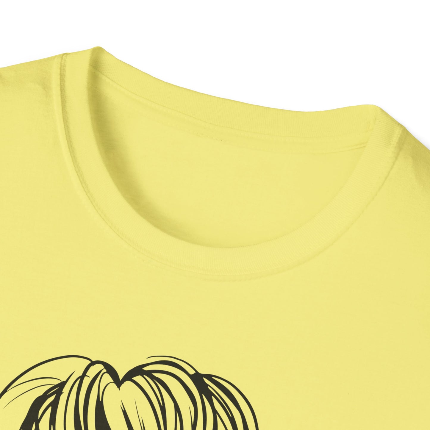 #MomLife Unisex Softstyle T-Shirt - Stylish and Comfortable for Mothers