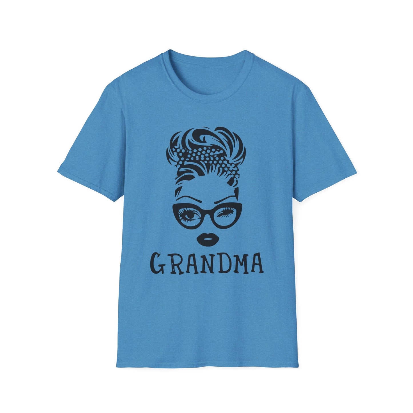 Chic Grandma T-Shirt | Stylish Gift for Grandmothers | Perfect for Birthdays & Celebrations