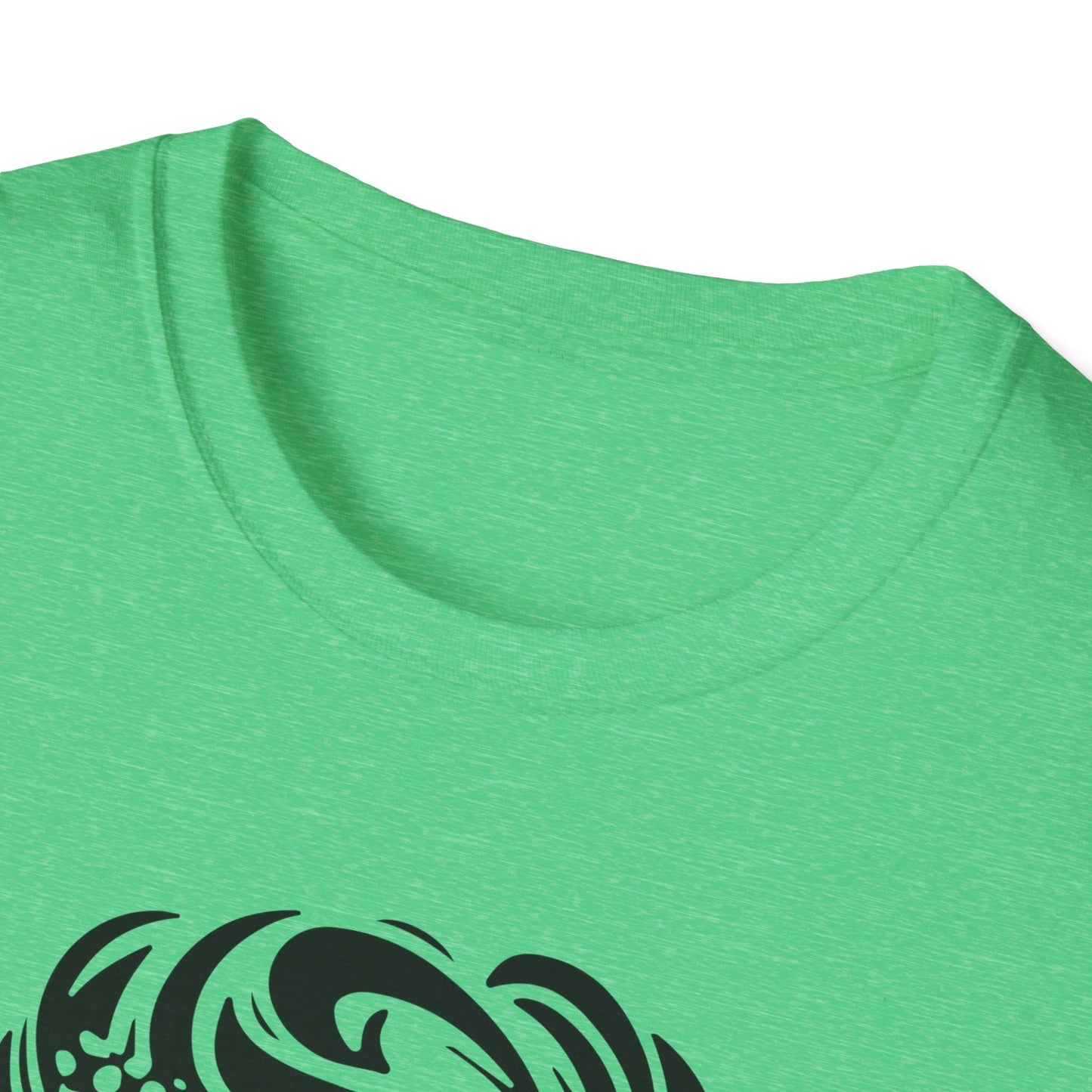 Chic Grandma T-Shirt | Stylish Gift for Grandmothers | Perfect for Birthdays & Celebrations