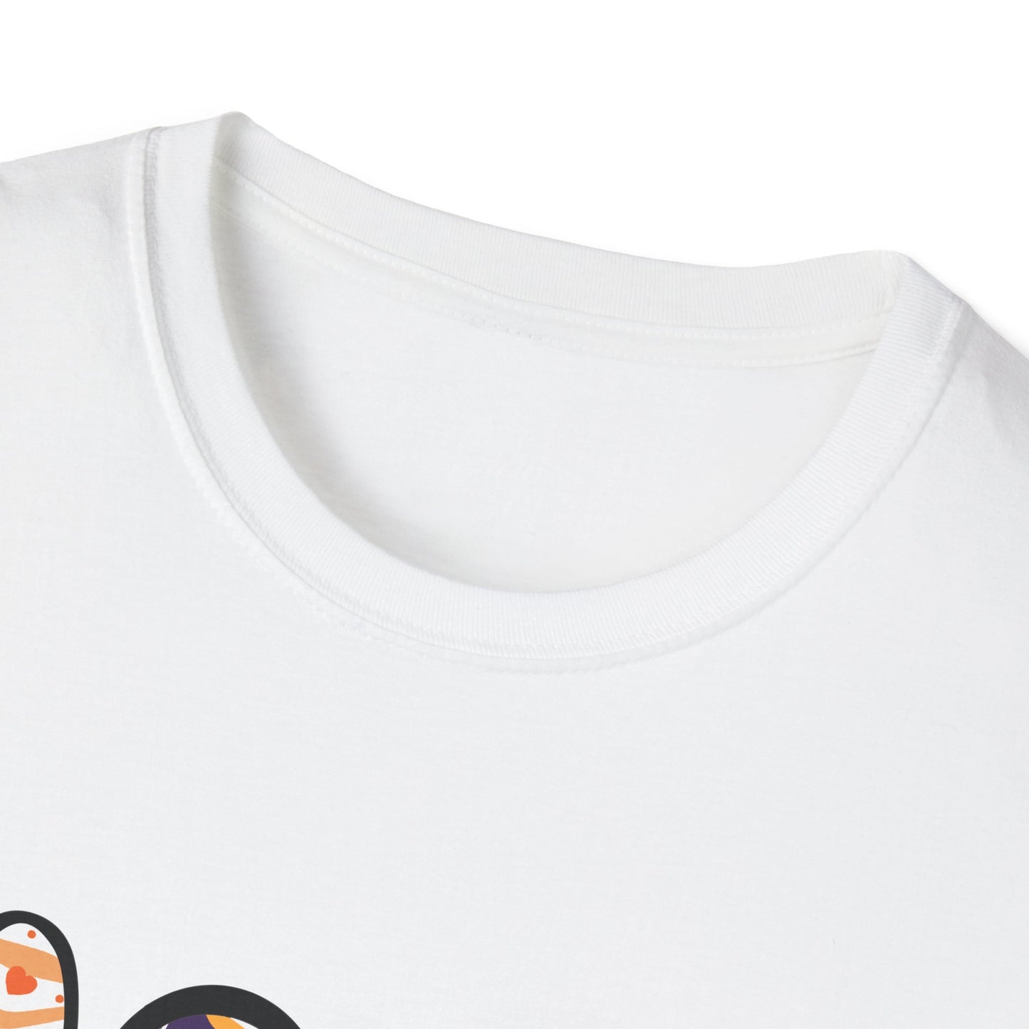 Halloween Peace Love T-Shirt, Unisex Graphic Tee for Fall Celebrations, Cozy Autumn Style, Perfect for Halloween Parties, Gifts