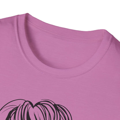 #MomLife Unisex Softstyle T-Shirt - Stylish and Comfortable for Mothers