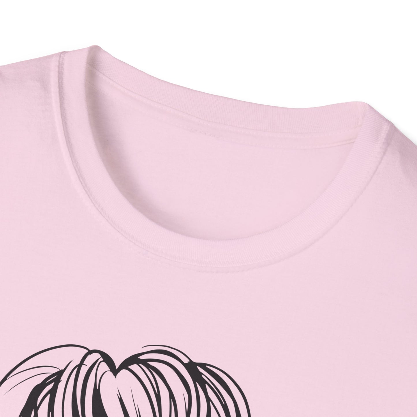 #MomLife Unisex Softstyle T-Shirt - Stylish and Comfortable for Mothers