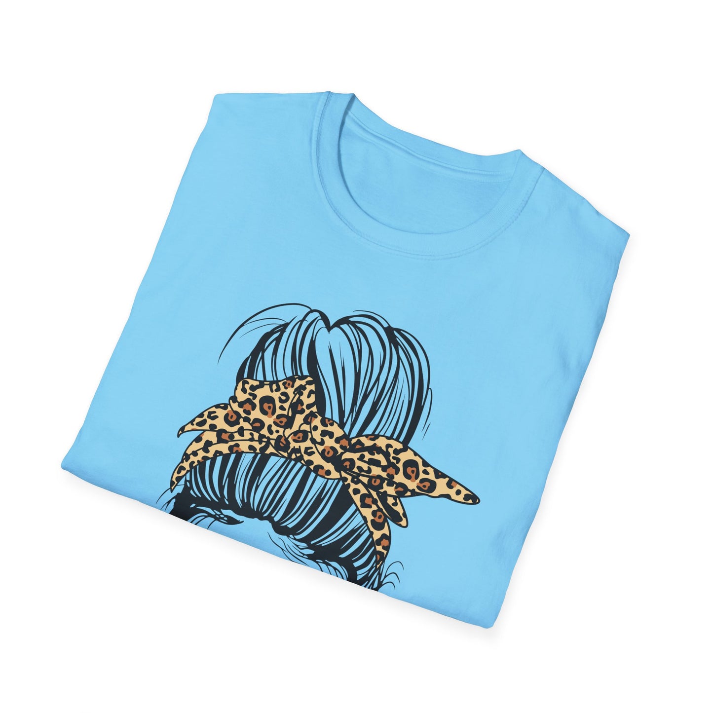 #MomLife Unisex Softstyle T-Shirt - Stylish and Comfortable for Mothers