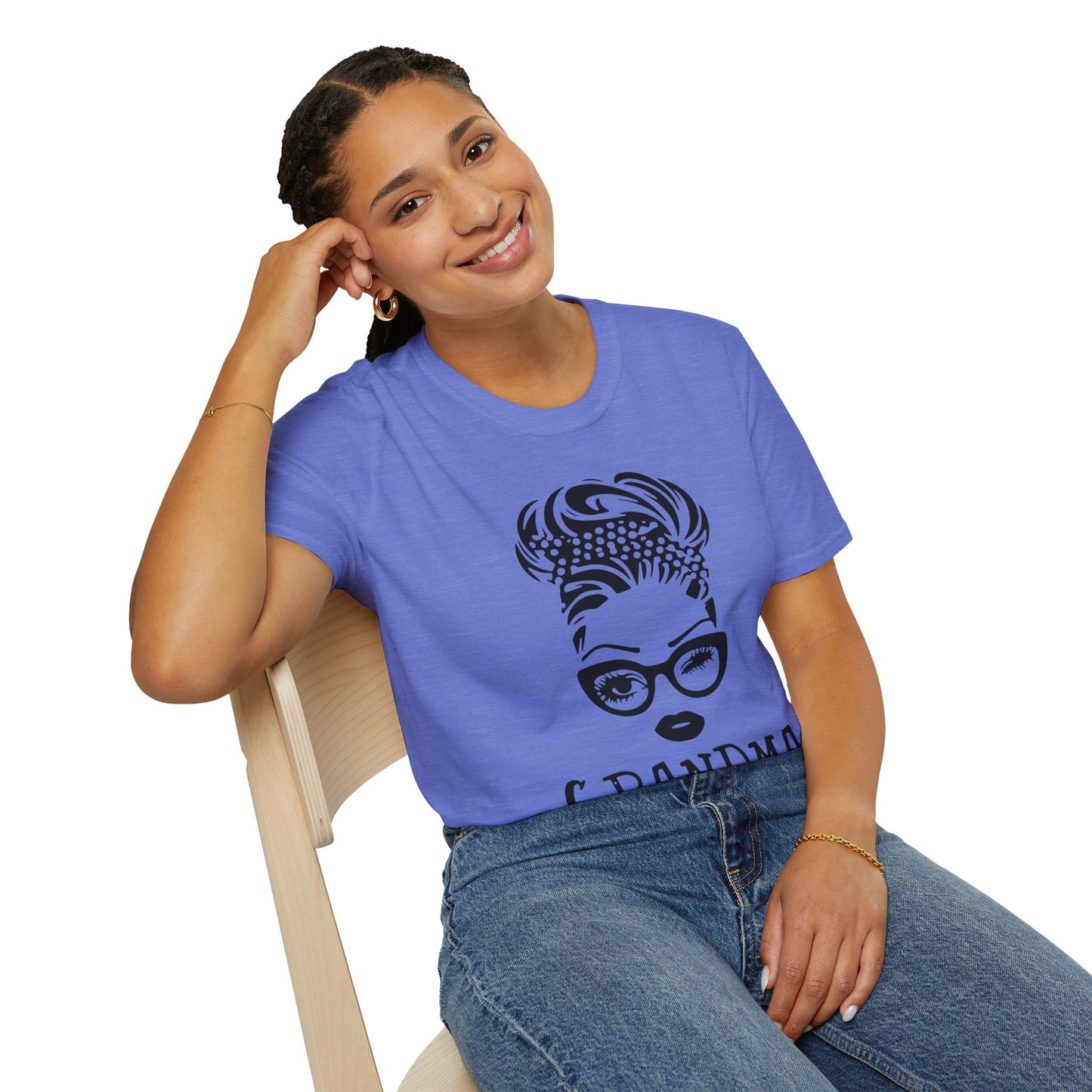 Chic Grandma T-Shirt | Stylish Gift for Grandmothers | Perfect for Birthdays & Celebrations