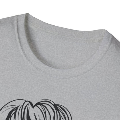 #MomLife Unisex Softstyle T-Shirt - Stylish and Comfortable for Mothers